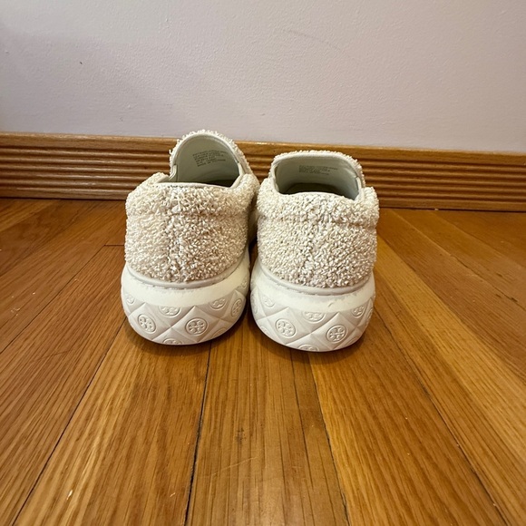 TORY BURCH LADYBUG SLIP ONS CREAM SIZE 5 NEW - Picture 3 of 11